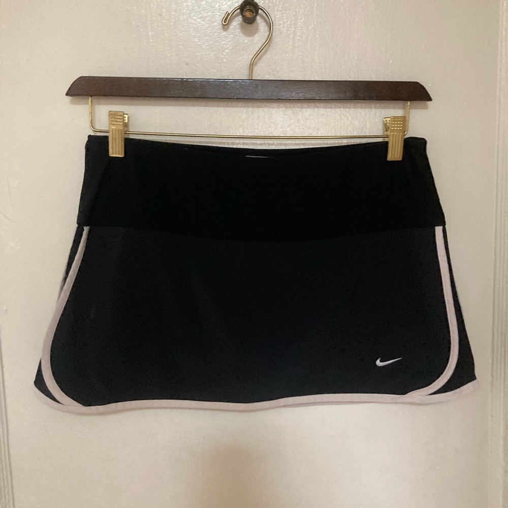 Black Nike tennis skirt with shorts S 4-6